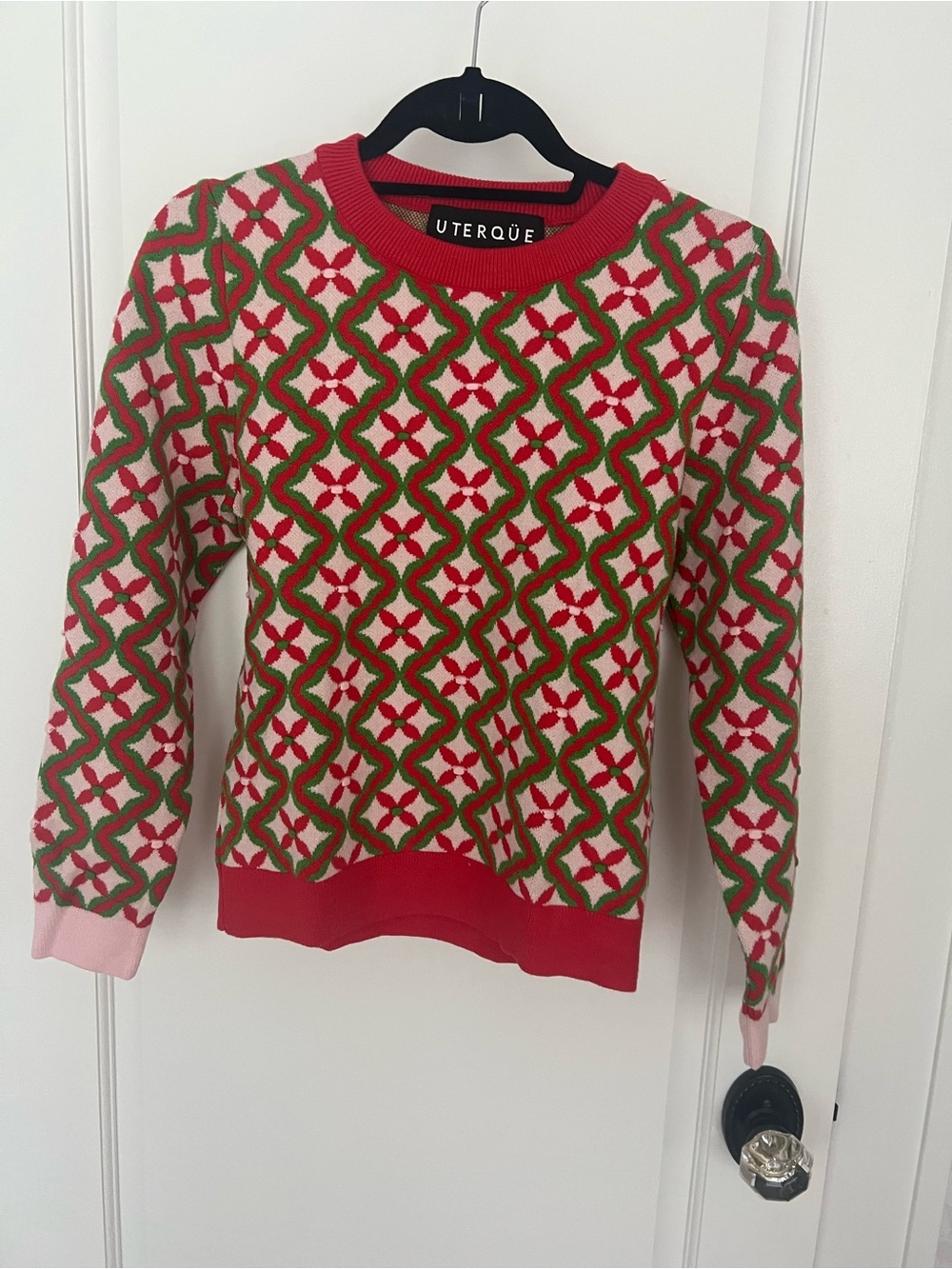 Uterque Red & Green Knit Sweater with Flower Pattern